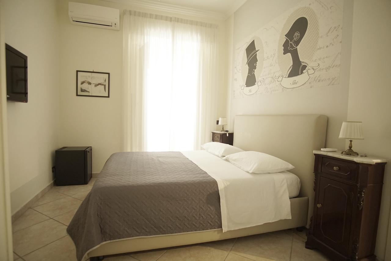 Bed and Breakfast La Piccola Reggia Казерта Экстерьер фото