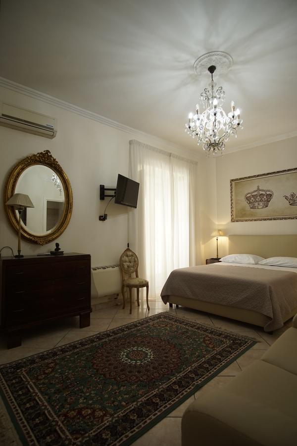 Bed and Breakfast La Piccola Reggia Казерта Экстерьер фото